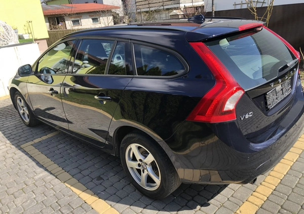 Volvo V60 cena 19900 przebieg: 197800, rok produkcji 2017 z Iłża małe 154